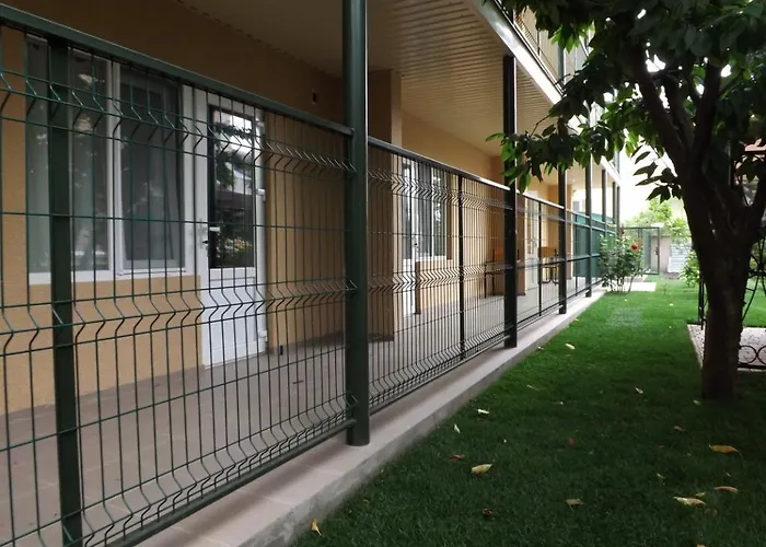 Mini-hotel Luch אודסה